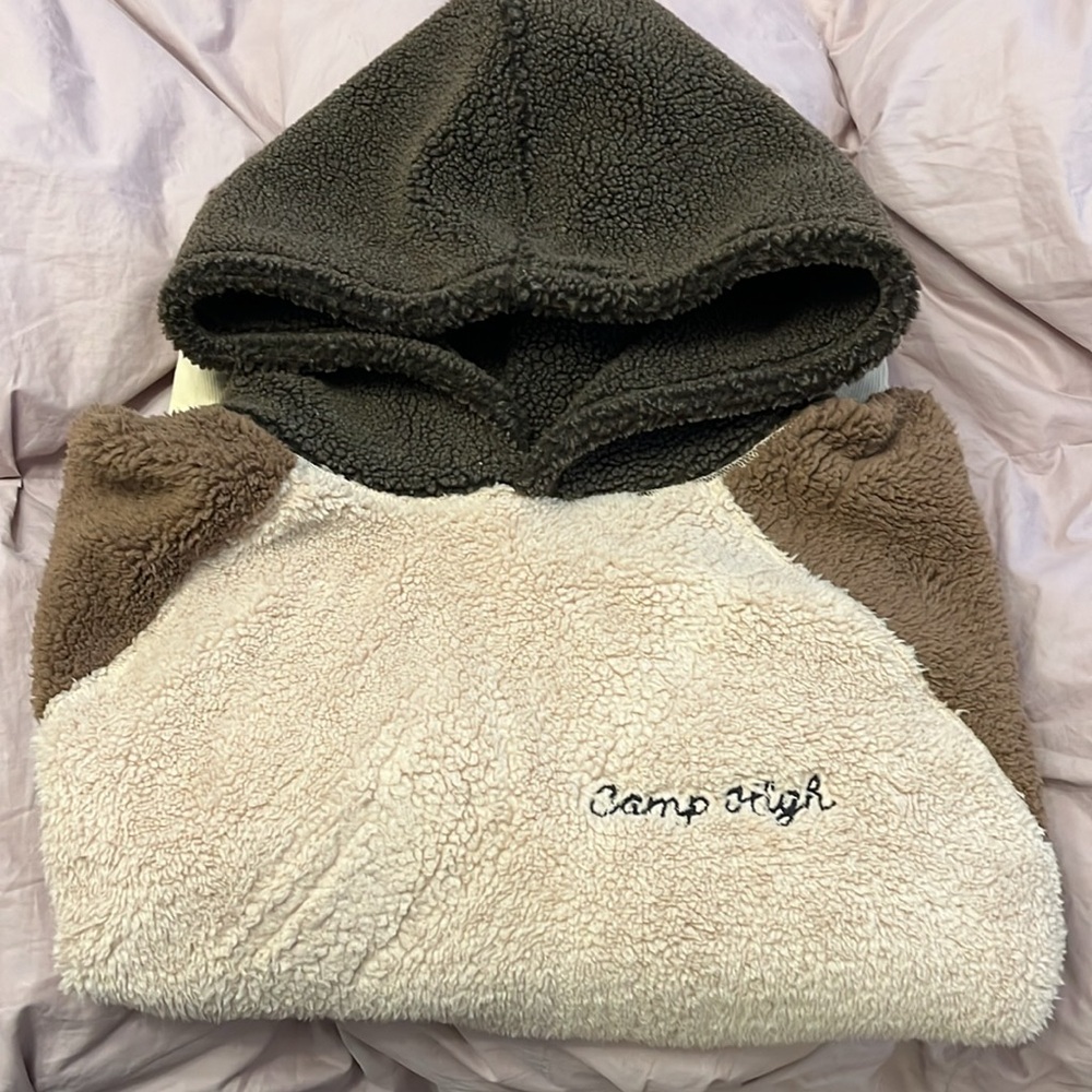 Camp high teddy bear fleece hoodie with front hand pocket medium